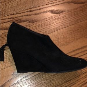 chinese laundry black booties